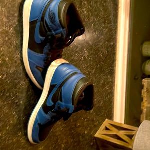 I’m heat condition only wore 3X no scratches very clean